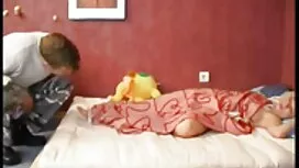 Gái tóc vàng, phim x ...