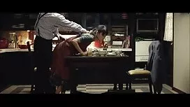 Hai gian hàng ở biến ...